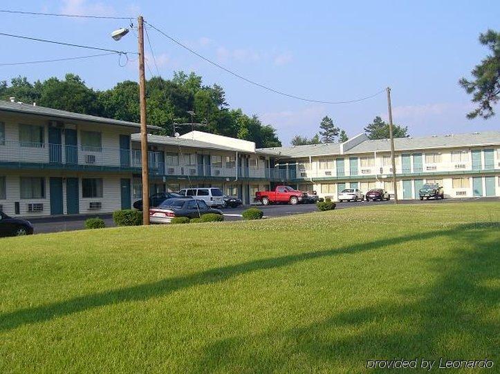 Royal Inn And Suites Charlotte Airport Exterior foto